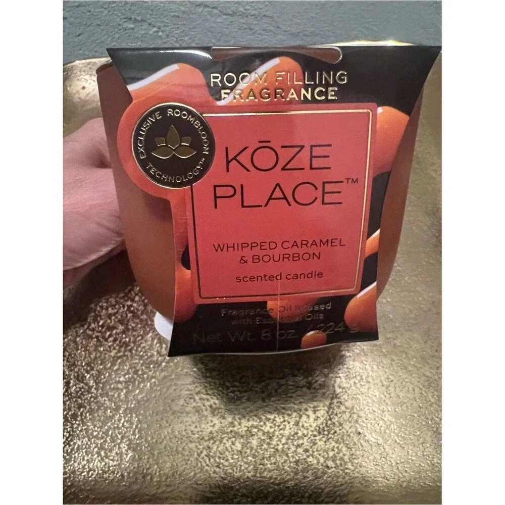 #2123**KOZE PLACE Whipped Caramel & Bourbon Scented Candle - Orange